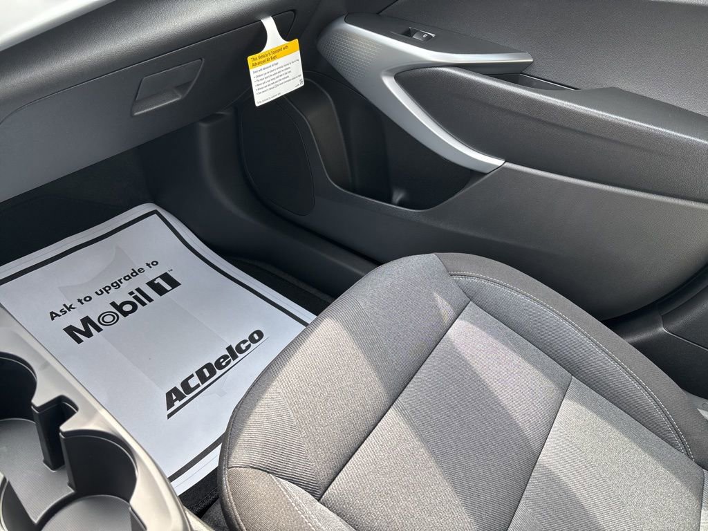 New 2026 Chevrolet Trax LS w/ LS Convenience Package FWD image 19