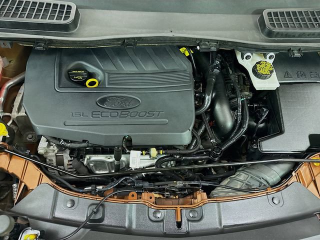 Used 2017 Ford Escape SE w/ Equipment Group 201A FWD image 29