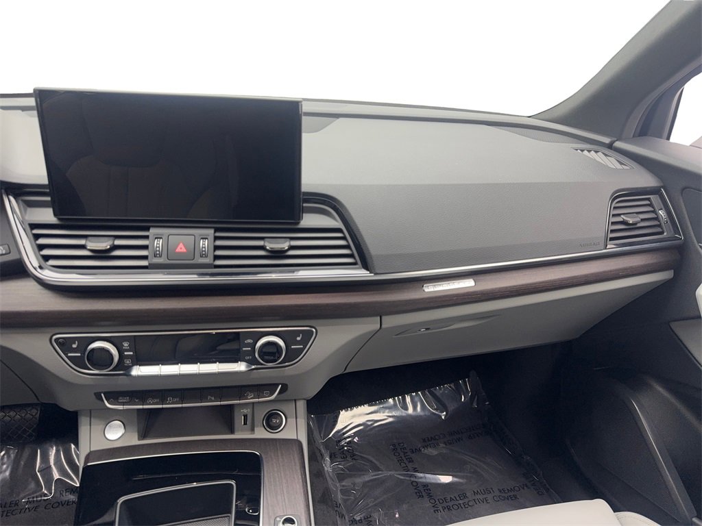 Used 2022 Audi Q5 2.0T Premium w/ Convenience Package image 55