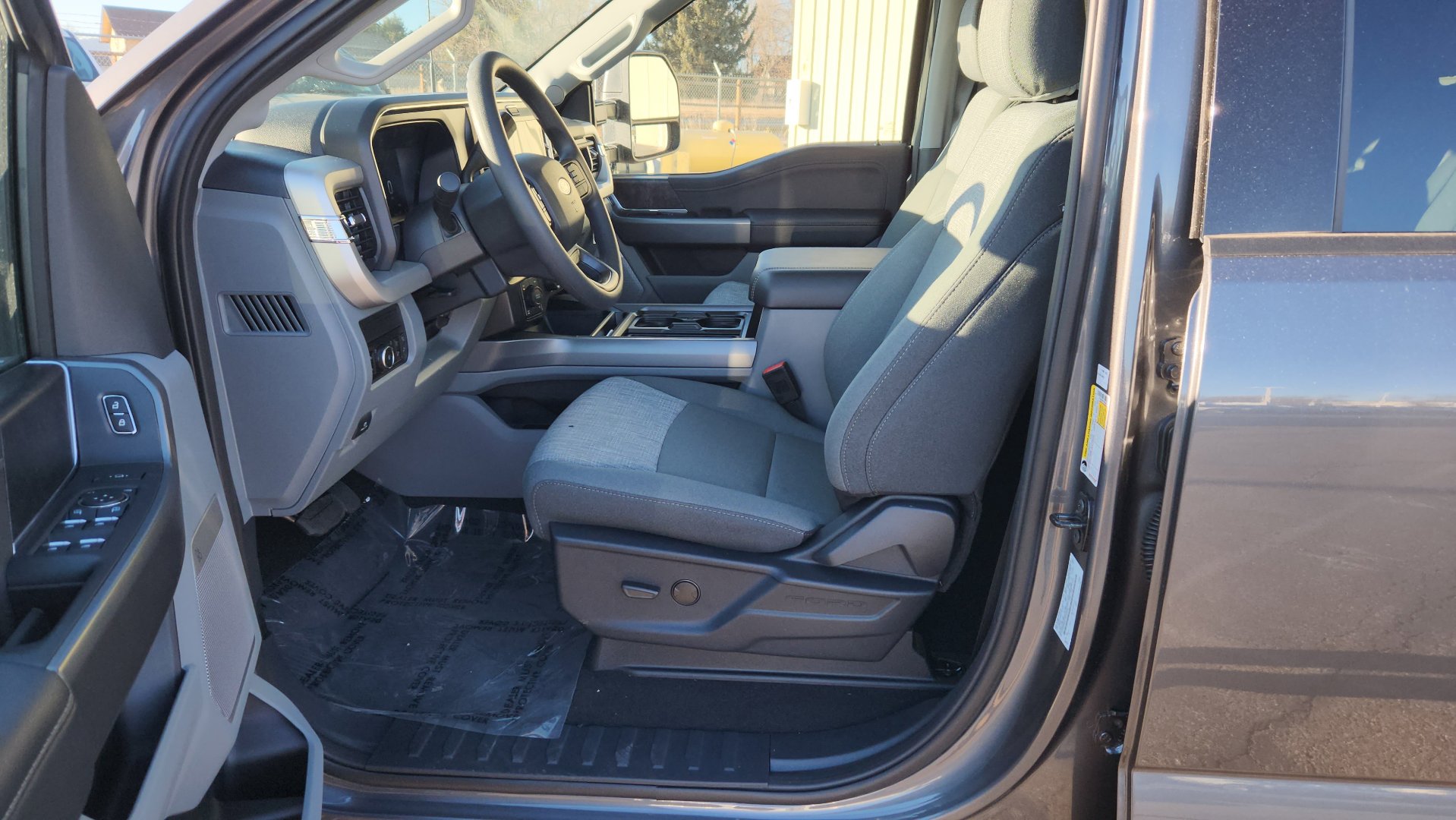 New 2026 Ford F350 XLT w/ XLT Premium Package AWD/4WD image 24