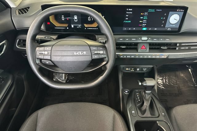Used 2025 Kia K4 FWD image 16