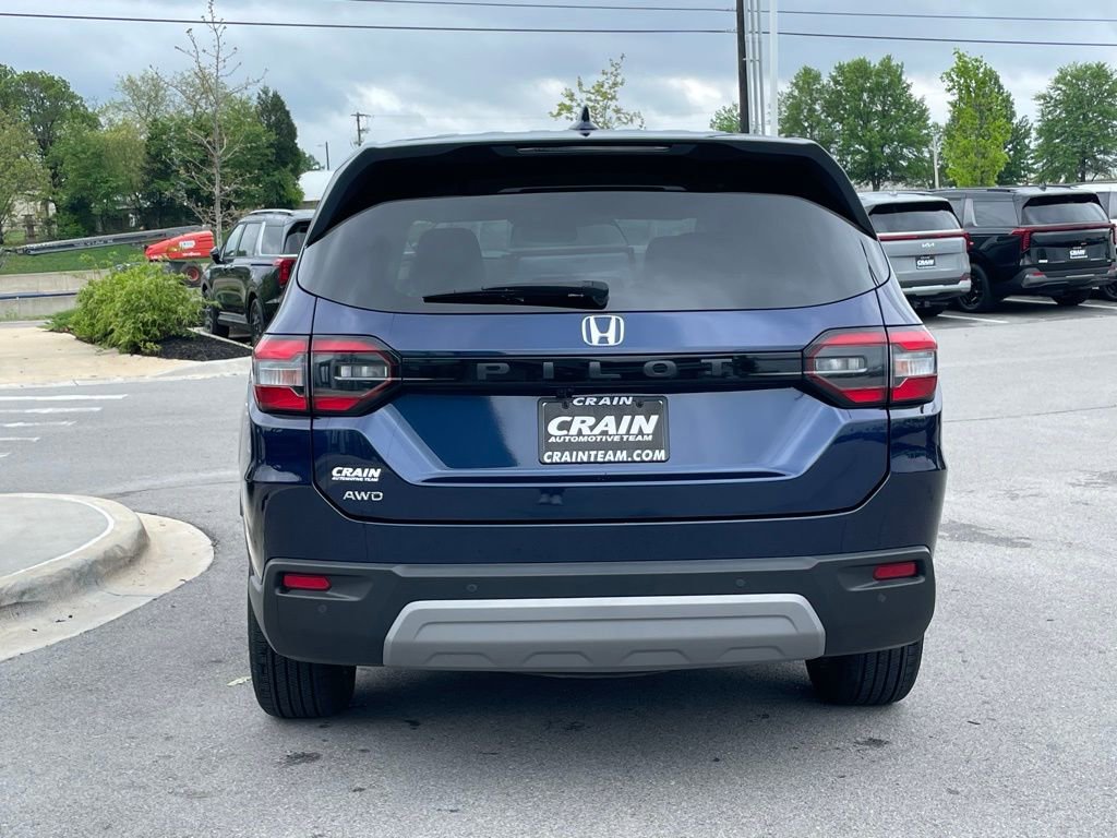 Used 2025 Honda Pilot EX-L image 6