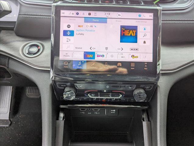 New 2025 Jeep Grand Cherokee L Limited w/ Trailer Tow Package image 11