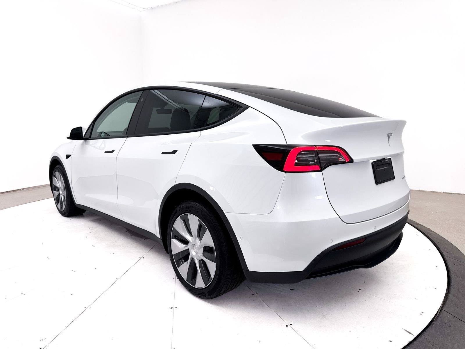 Used 2022 Tesla Model Y Long Range AWD/4WD image 15