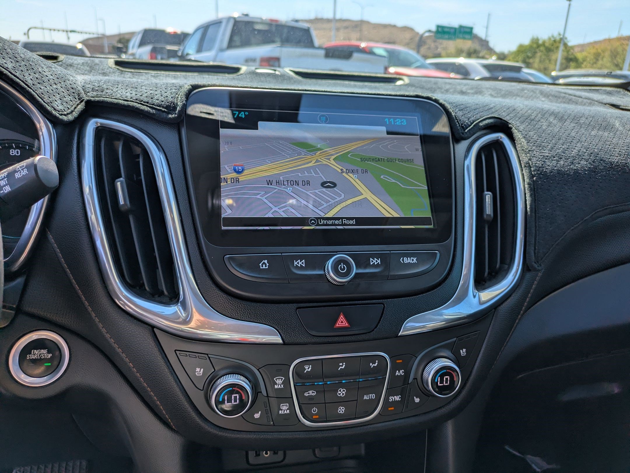 Used 2018 Chevrolet Equinox Premier image 26