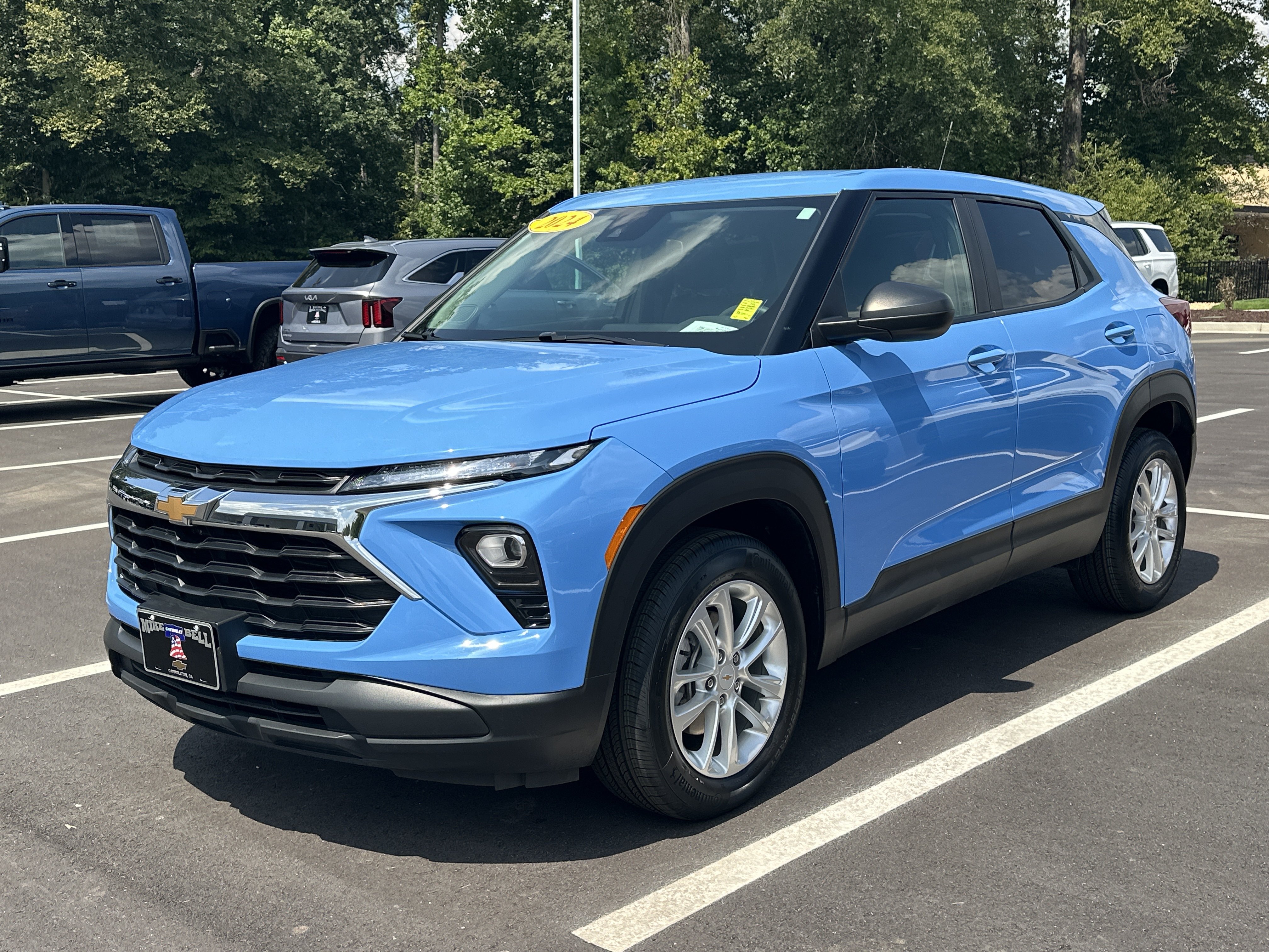 Used 2024 Chevrolet TrailBlazer LS w/ LS Convenience Package FWD image 4