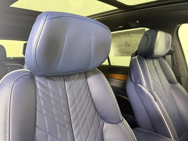 New 2026 Cadillac Vistiq Premium Luxury image 34