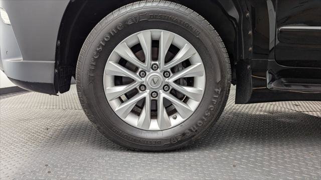 Used 2016 Lexus GX 460 w/ Premium Package image 30