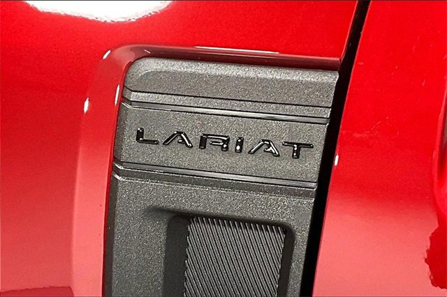 New 2026 Ford Maverick Lariat w/ Black Appearance Package image 9