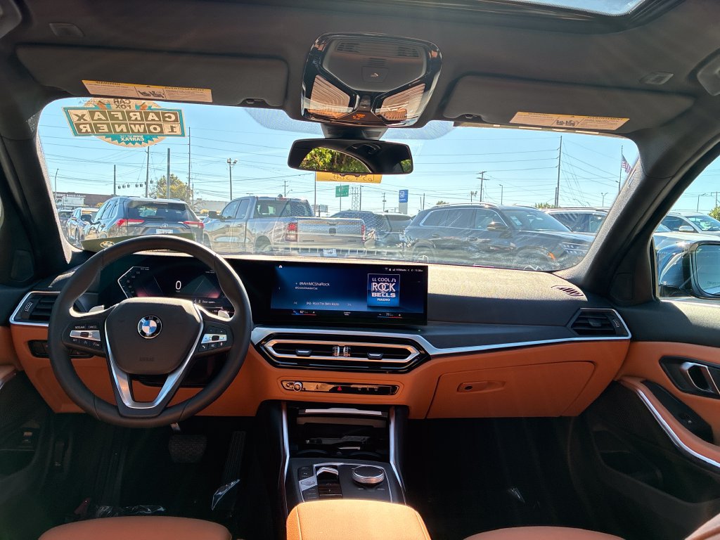 Certified 2024 BMW 330i xDrive Sedan w/ Convenience Package AWD/4WD image 21