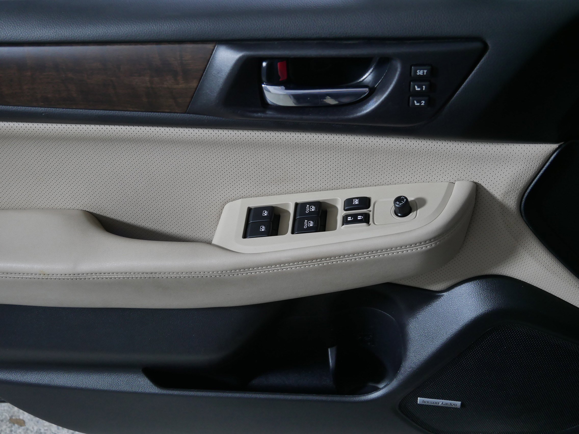 Used 2017 Subaru Outback 2.5i Limited image 19