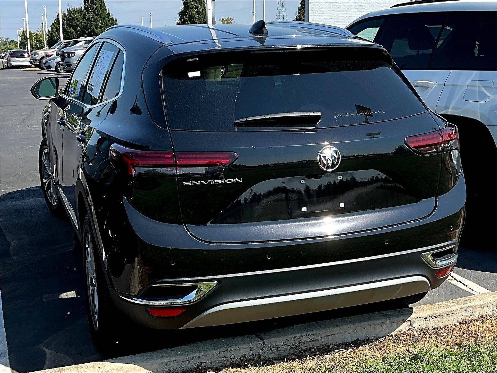 Used 2023 Buick Envision Preferred FWD image 3
