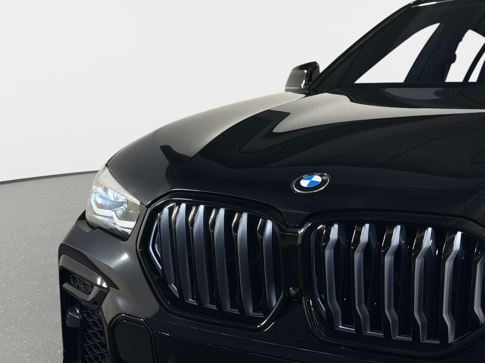Used 2023 BMW X6 xDrive40i AWD/4WD image 11