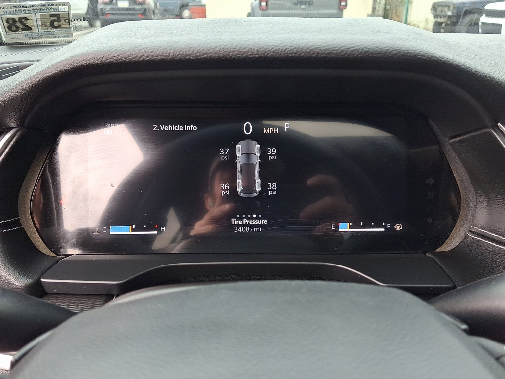 Certified 2023 Jeep Grand Cherokee Altitude image 26