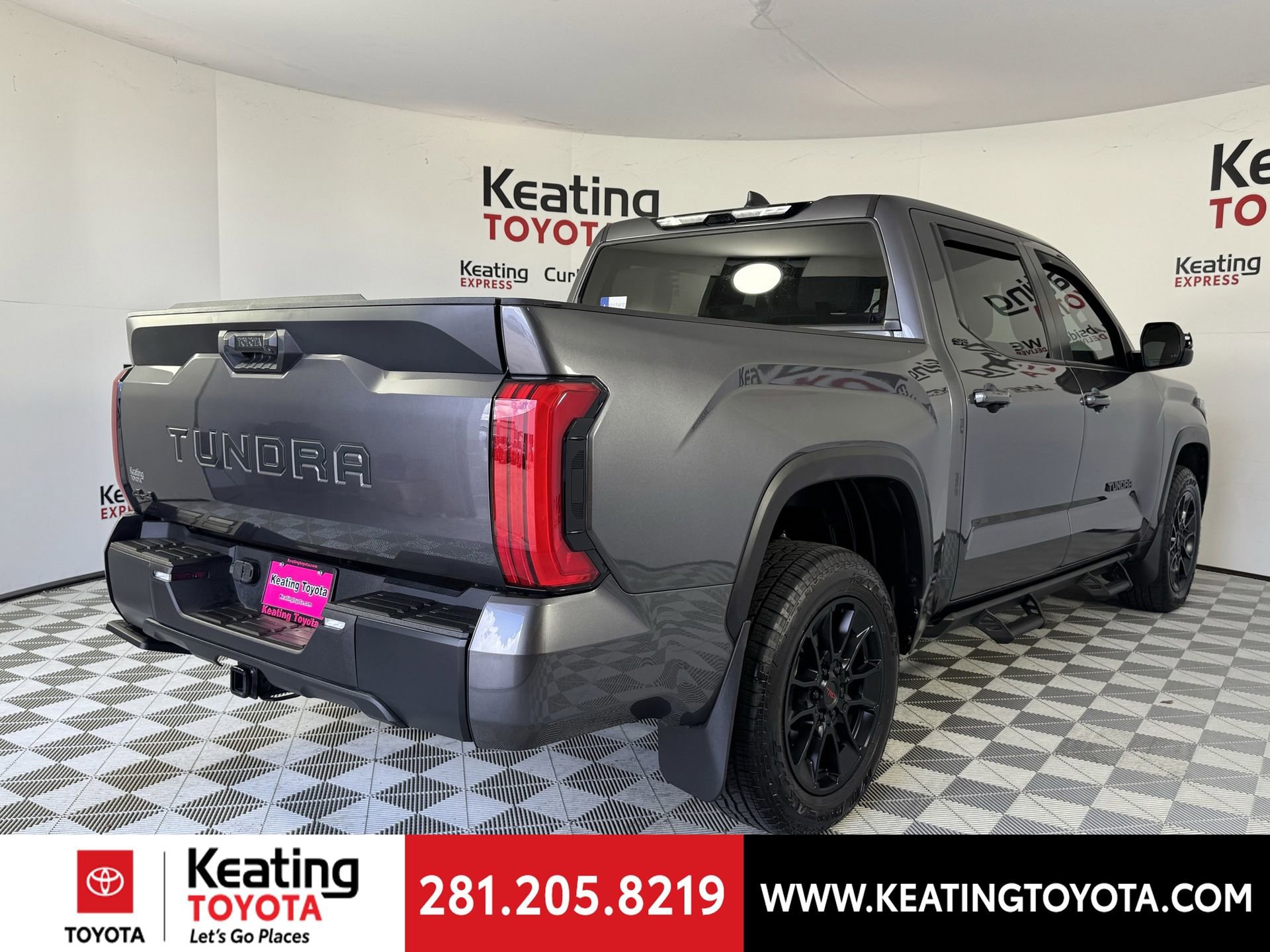 Used 2025 Toyota Tundra SR5 w/ SR5 Premium Package image 5