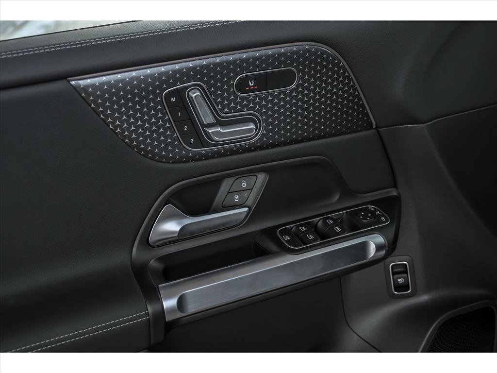 Certified 2025 Mercedes-Benz EQB 300 EQB 300 4MATIC image 9