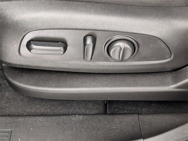 Used 2020 Chevrolet Equinox LT image 14