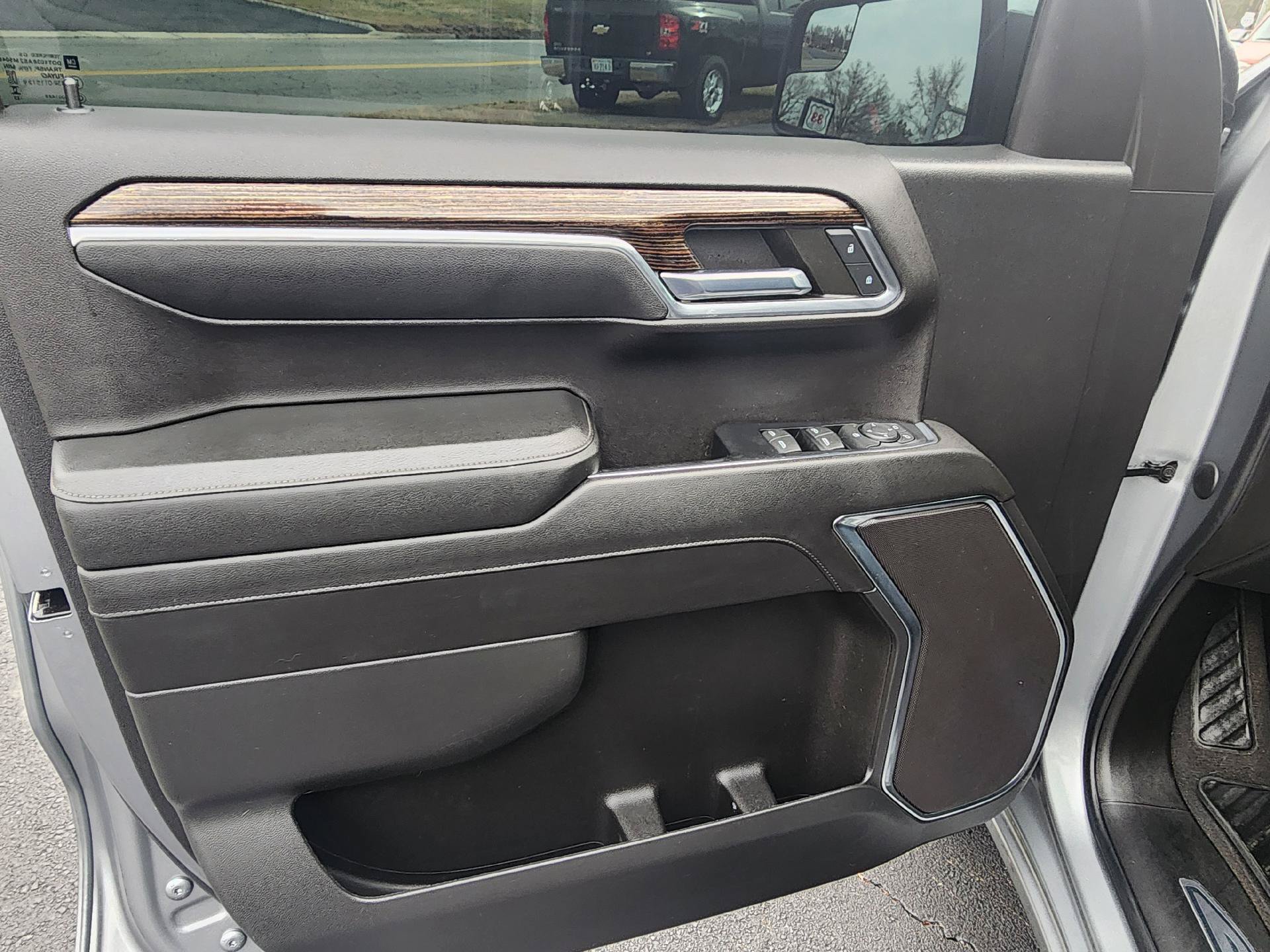 Used 2023 GMC Sierra 1500 SLE AWD/4WD image 15