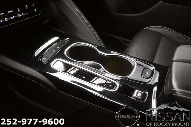 Used 2021 Buick Envision Essence w/ Sport Touring Package image 23