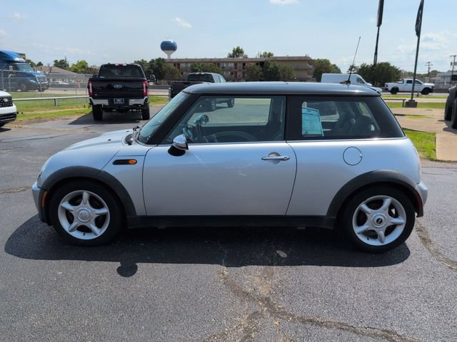 Used 2005 MINI Cooper Hardtop FWD image 4