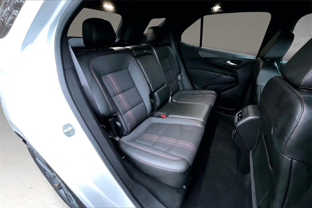 Used 2023 Chevrolet Equinox RS image 24