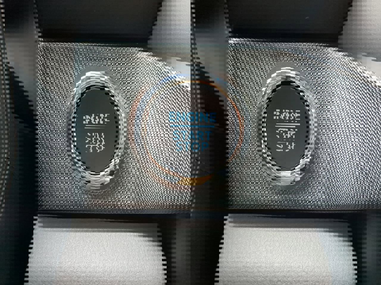 Used 2024 Ford F250 Limited w/ FX4 Off-Road Package image 26