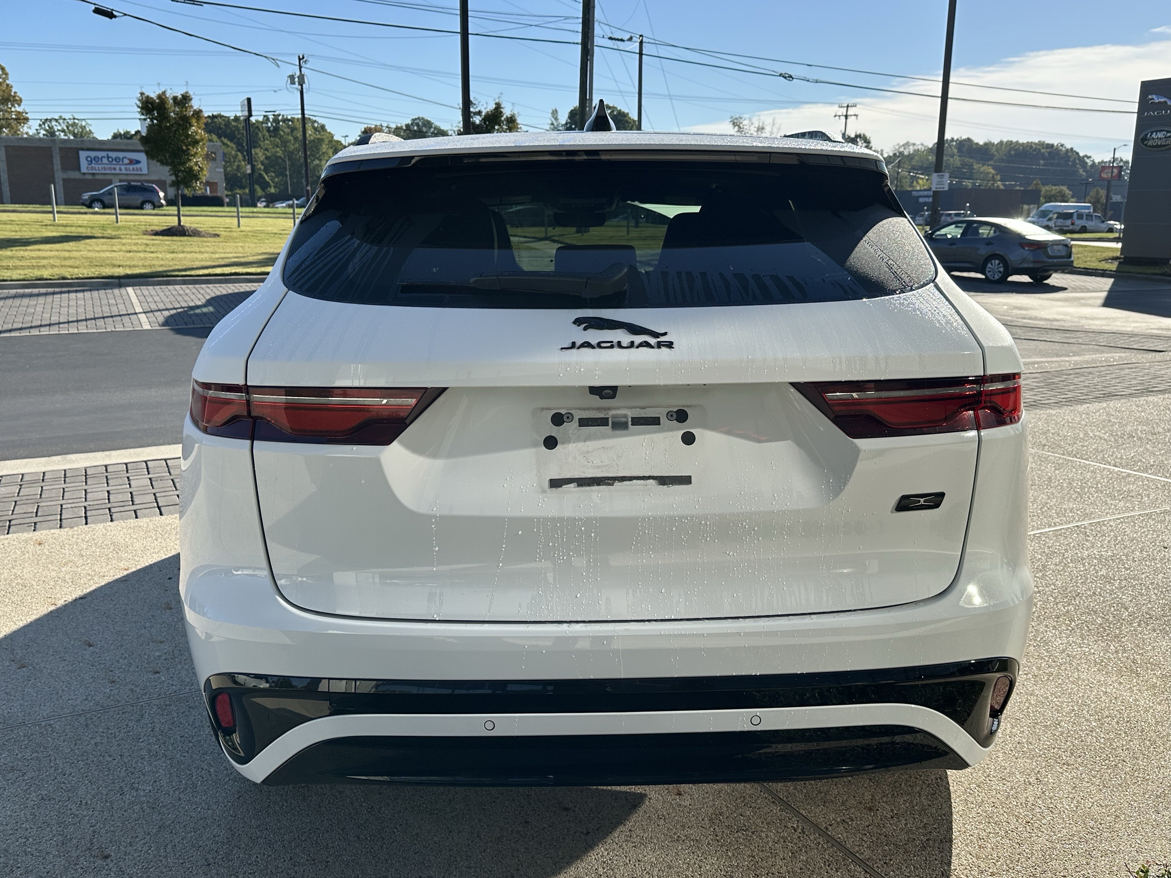 Certified 2026 Jaguar F-PACE R-Dynamic S AWD/4WD image 6