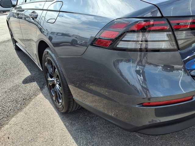 Used 2025 Honda Accord SE image 21