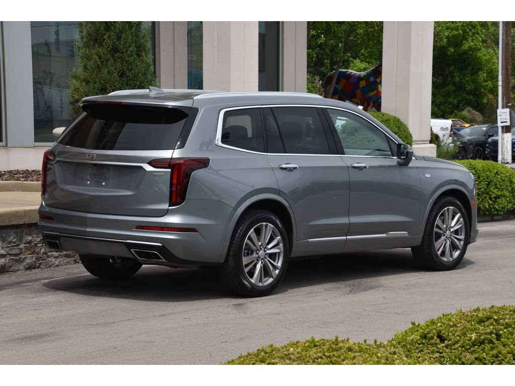 Certified 2024 Cadillac XT6 Premium Luxury FWD image 4