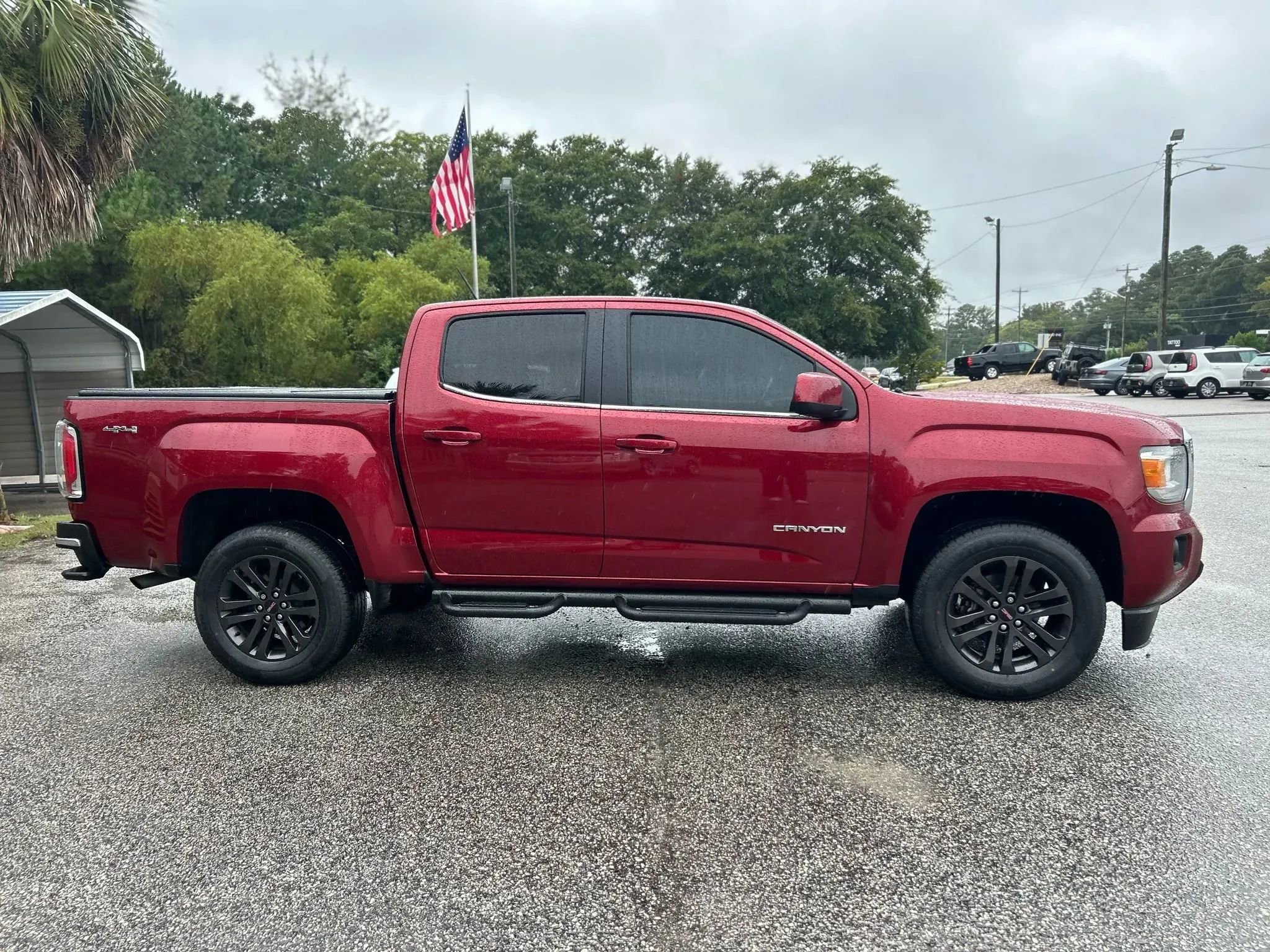 Used 2018 GMC Canyon SLE w/ SLE Convenience Package image 6