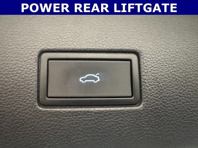 Used 2022 Volkswagen Atlas SEL Premium image 34