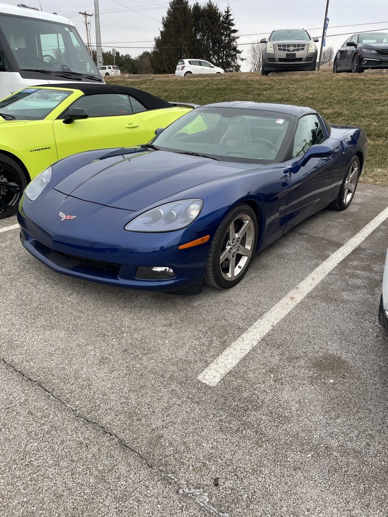 Used 2006 Chevrolet Corvette w/ Preferred Equipment Group image 2