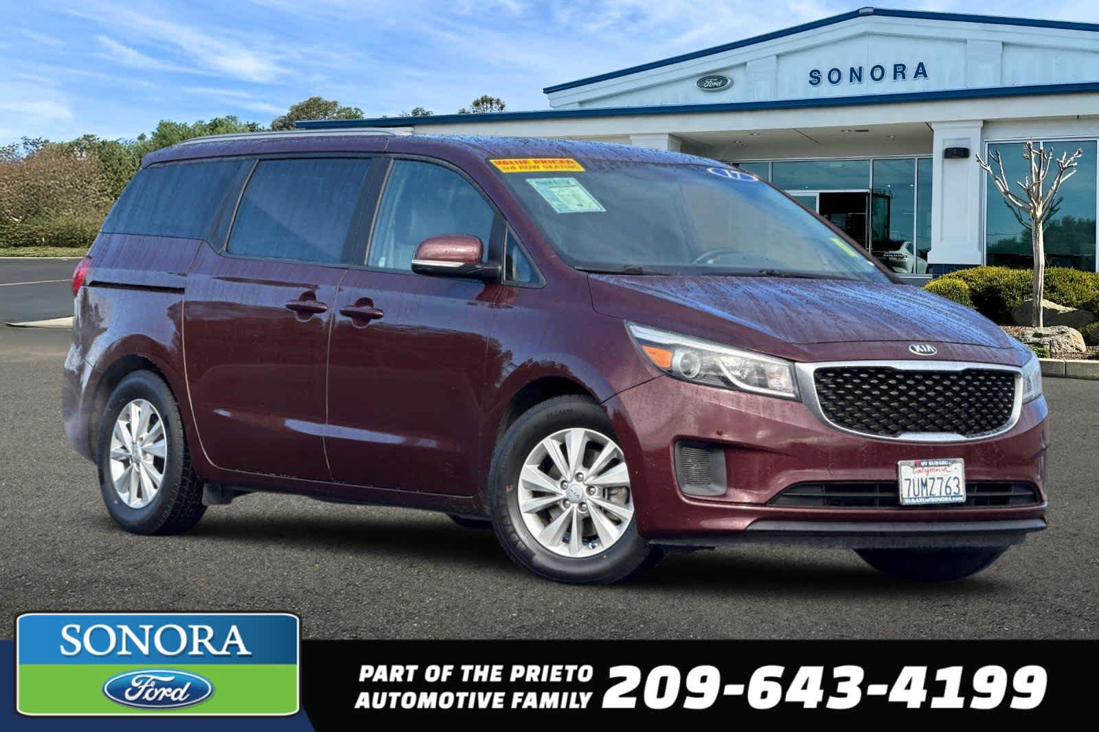 Used 2017 Kia Sedona LX w/ LX Essentials Premium Package FWD video 1