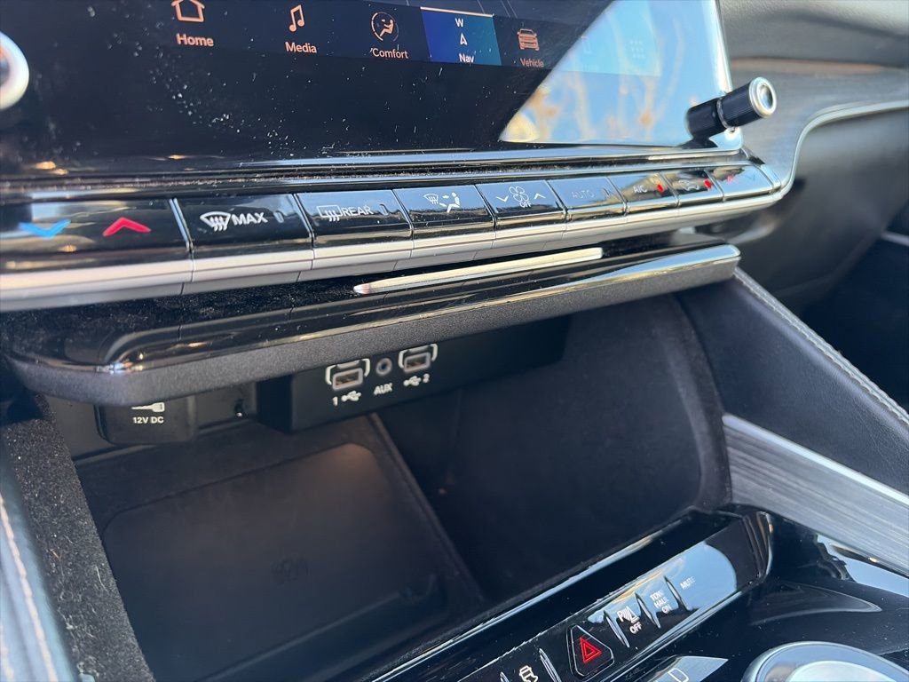 Used 2024 Jeep Wagoneer Series II w/ Flexible Seating Group AWD/4WD image 17