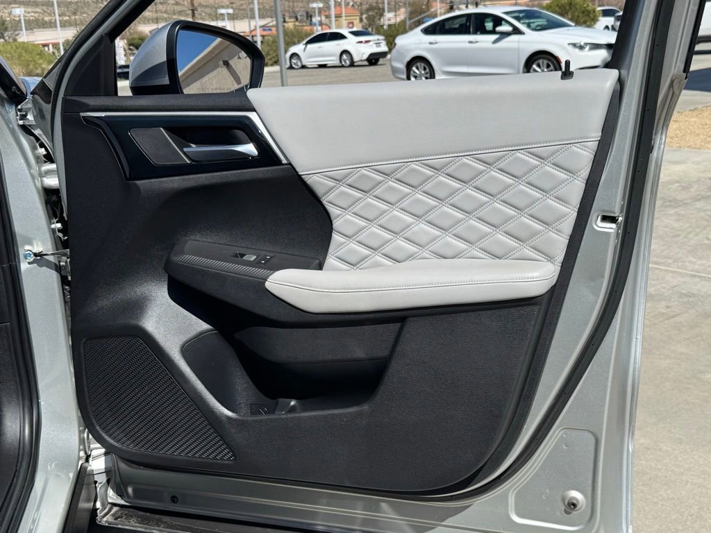 Used 2023 Mitsubishi Outlander SEL image 31