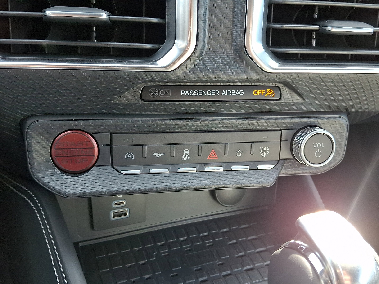 Used 2024 Ford Mustang GT Premium image 20