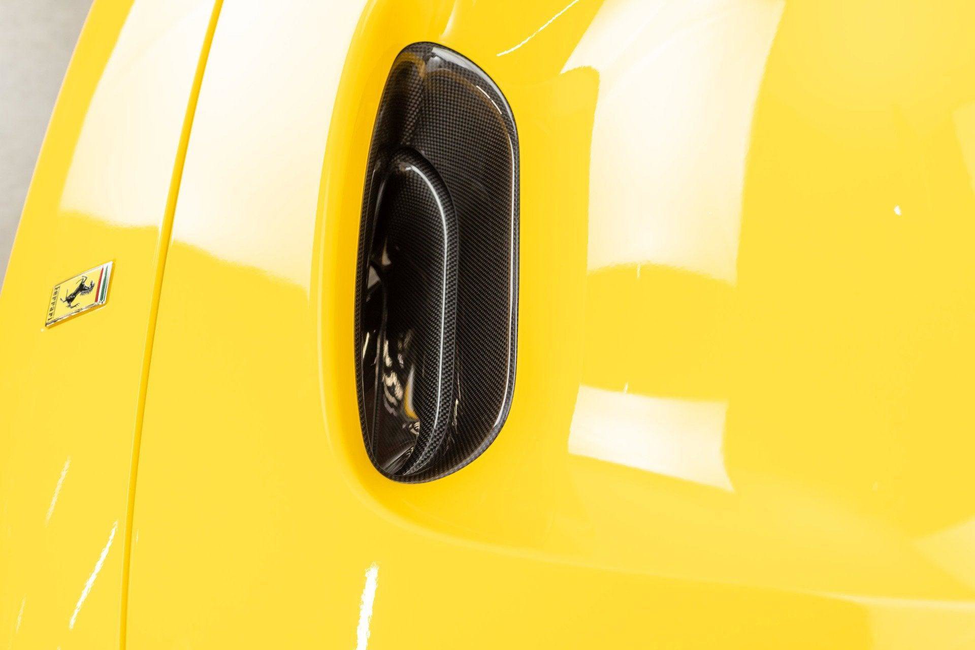 Certified 2021 Ferrari F8 Tributo RWD image 35