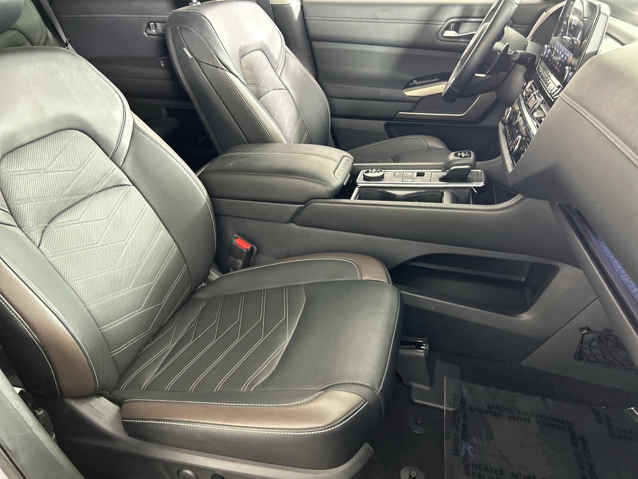 Used 2023 Nissan Pathfinder Platinum w/ Cargo Package AWD/4WD image 26