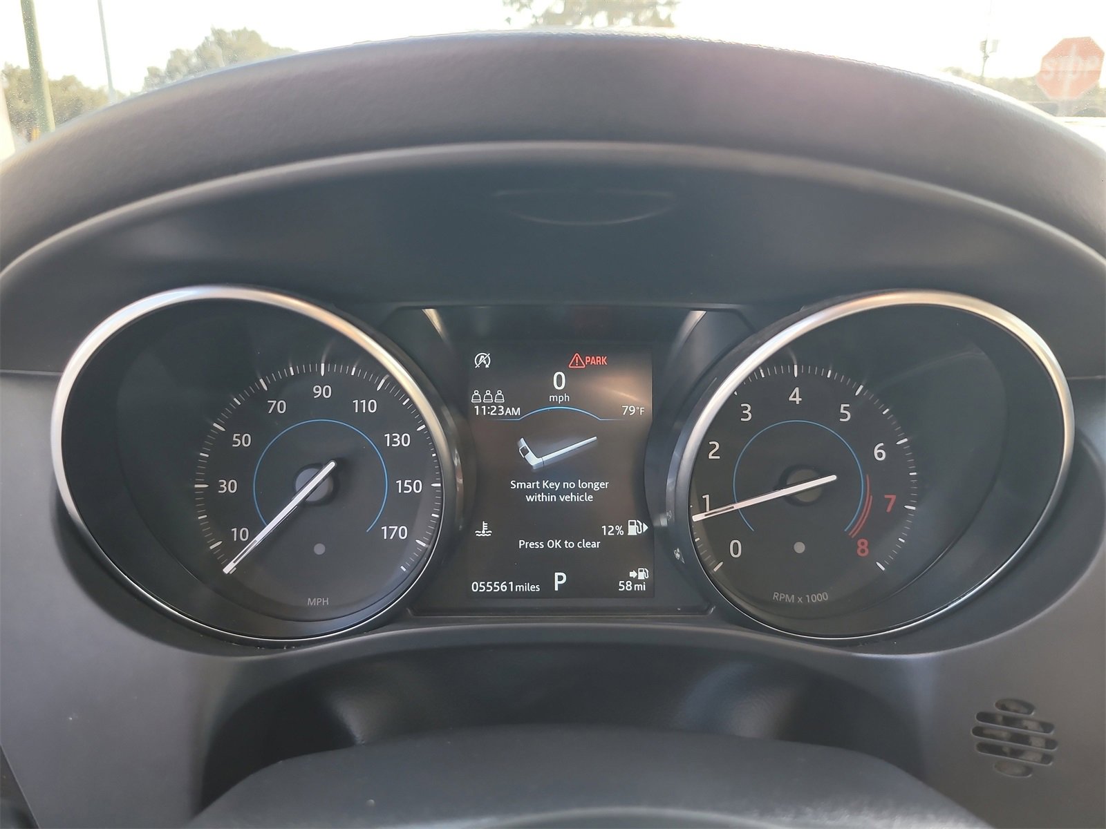 Used 2020 Jaguar F-PACE Premium image 30