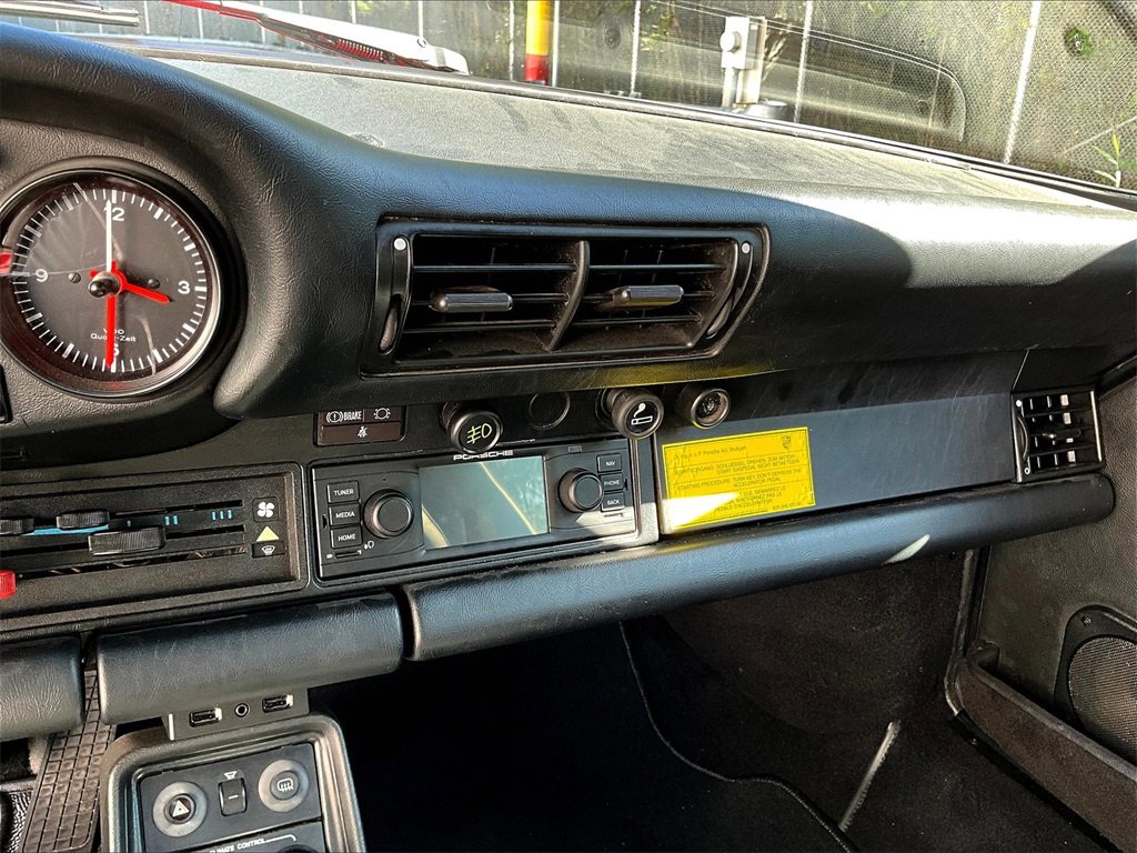 Used 1986 Porsche 911 Carrera image 26
