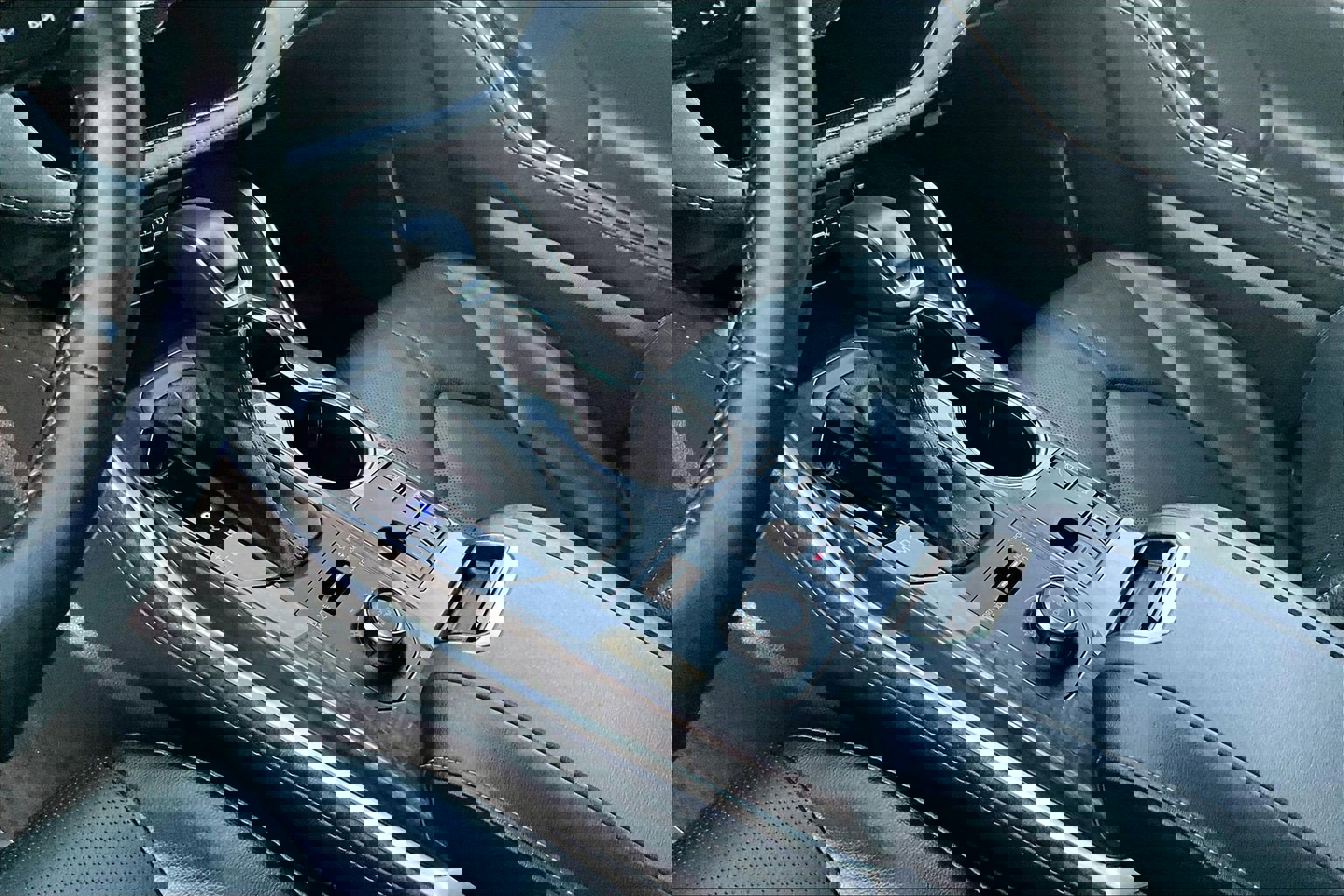 Used 2023 Toyota Highlander Platinum image 16