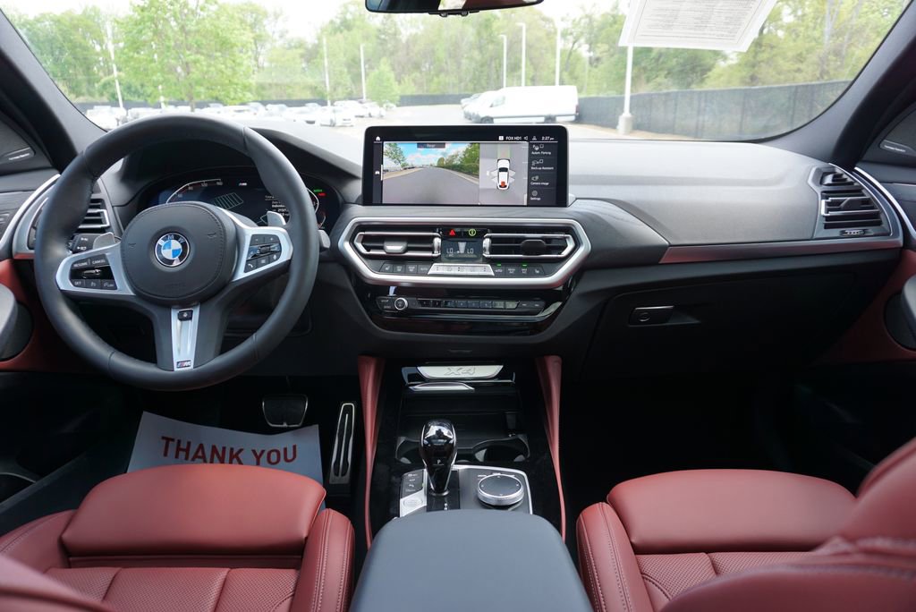 Used 2024 BMW X4 xDrive30i w/ Premium Package image 17