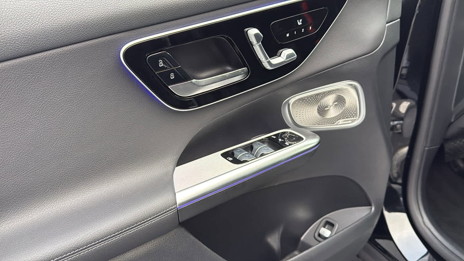 New 2026 Mercedes-Benz GLC 300 4MATIC image 16