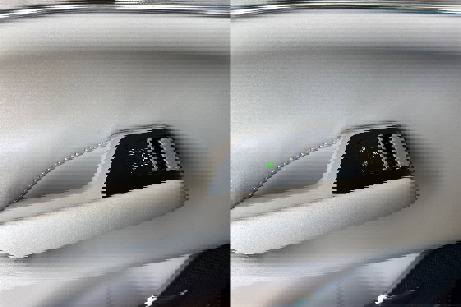 Used 2025 Volvo EX90 Ultra image 13