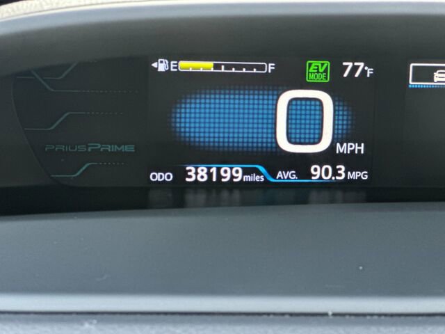 Used 2019 Toyota Prius Prime Premium image 31