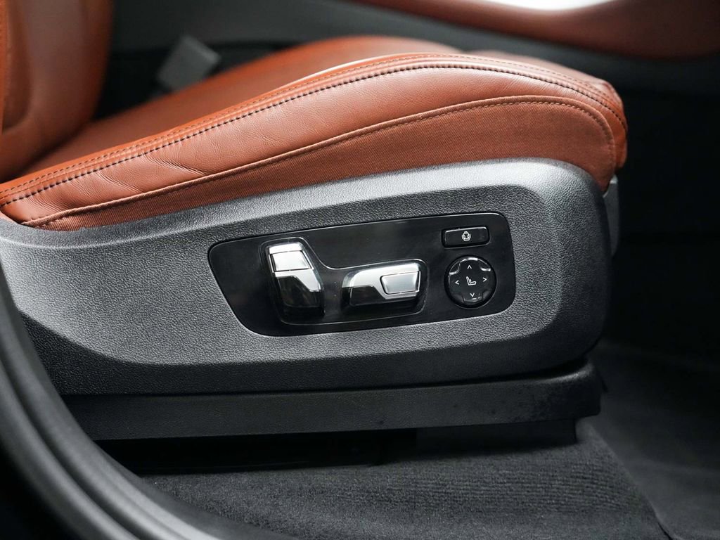 Used 2023 BMW X5 M50i w/ Executive Package AWD/4WD image 41