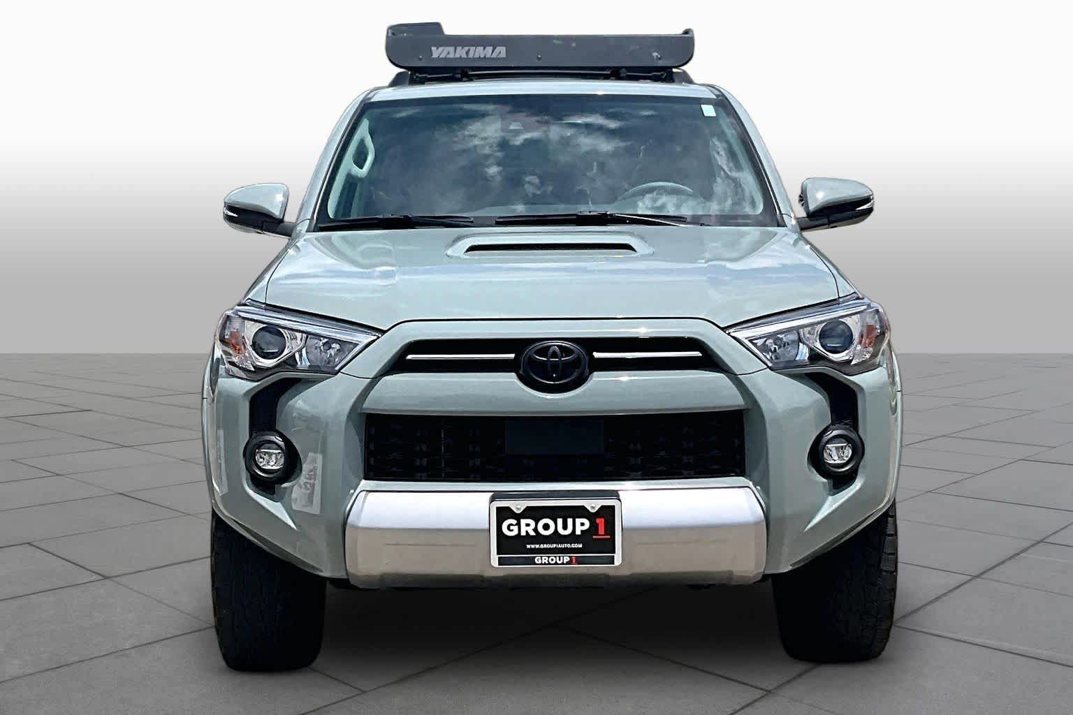 Used 2023 Toyota 4Runner TRD Off-Road Premium w/ Moonroof Package AWD/4WD image 4