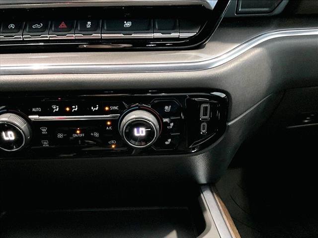 Used 2023 Chevrolet Silverado 1500 High Country w/ High Country Premium Package AWD/4WD image 26