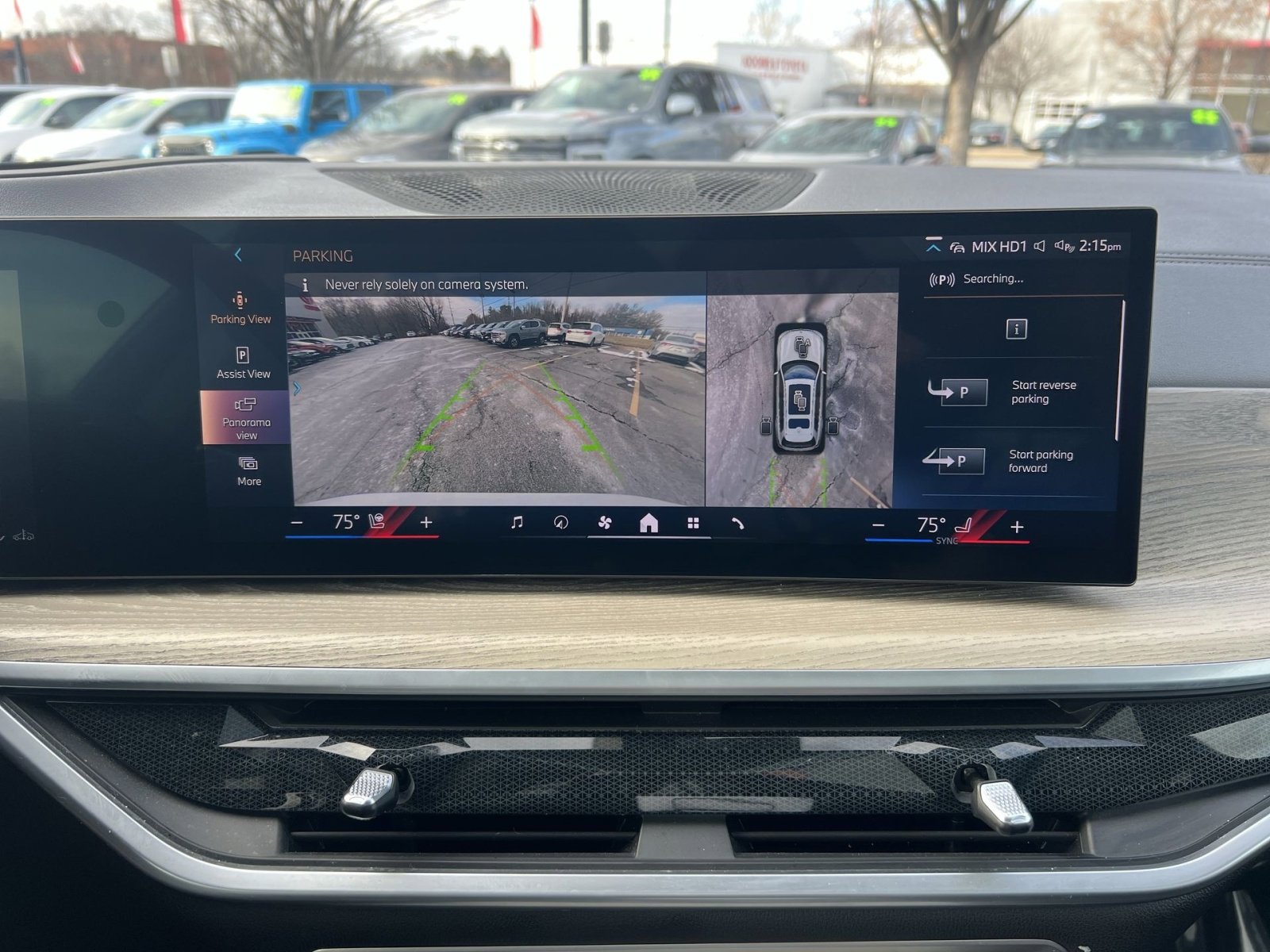 Used 2024 BMW X7 xDrive40i w/ Premium Package image 19