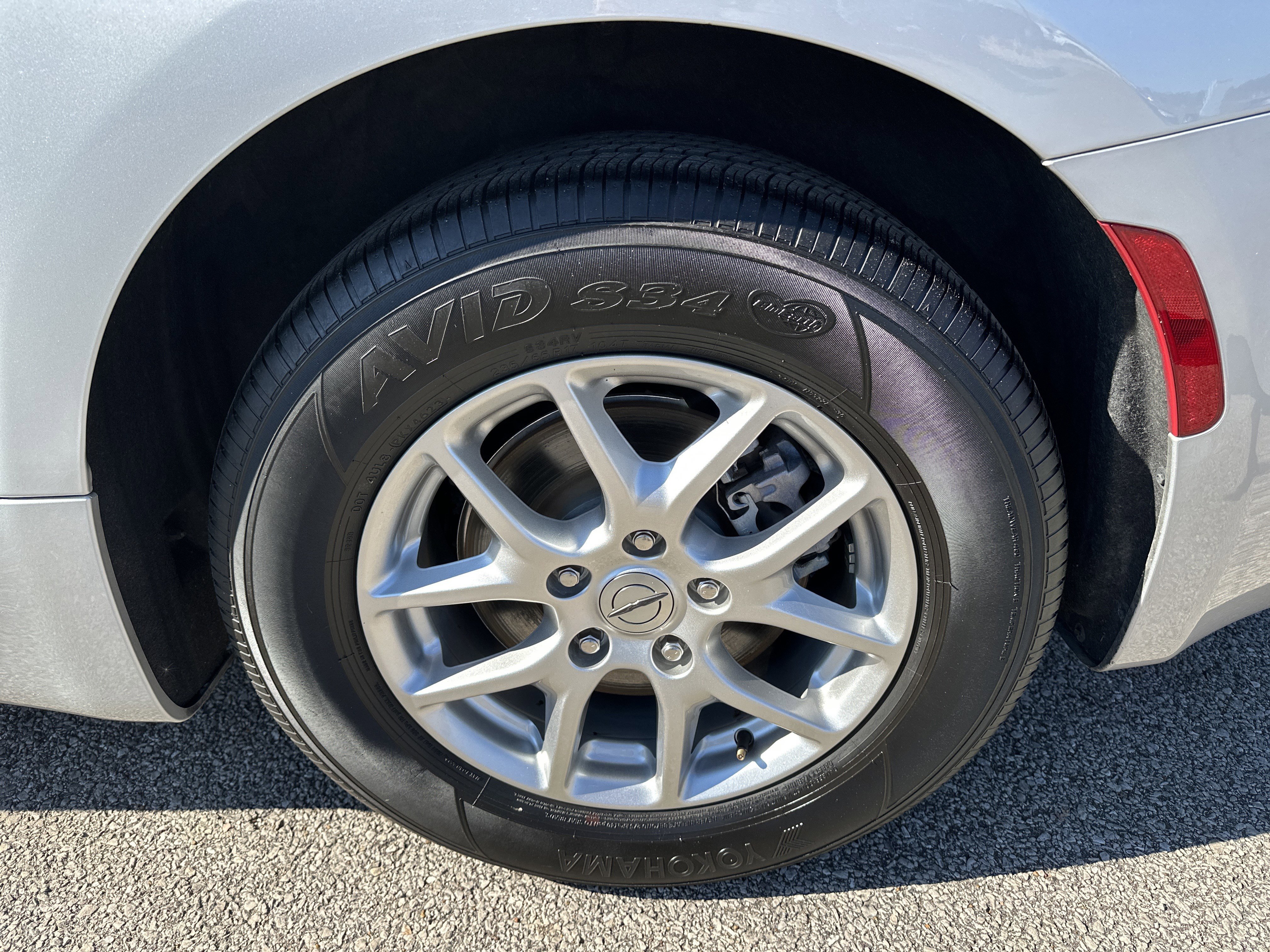 Used 2024 Chrysler Pacifica Touring-L image 22